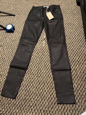 NWT : madewell black denim pants 
Size 25